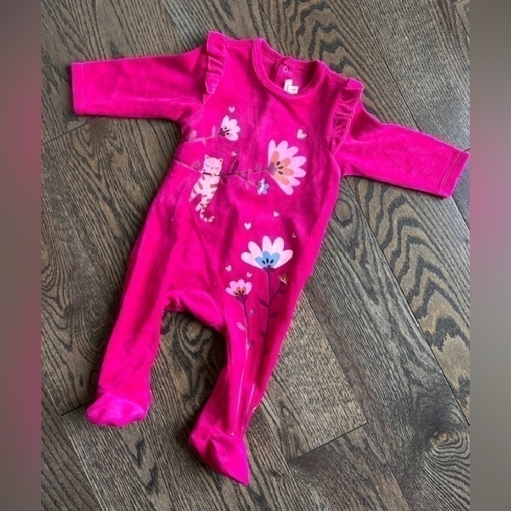 Catimini 9 month baby fancy luxury designer pink velvet footie soft